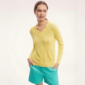 ✨ BROOKS BROTHERS ✨ Italian Linen Cable Knit Sweater.